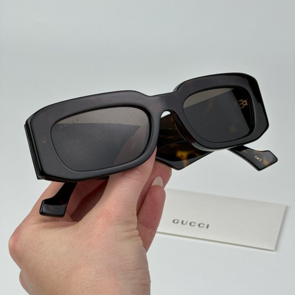 Gucci GG1426S 002 BRAND NEW Sunglasses Dark Havana Brown Unisex Rectangle - Picture 1 of 14